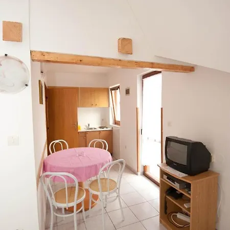 Apartment 5398a *