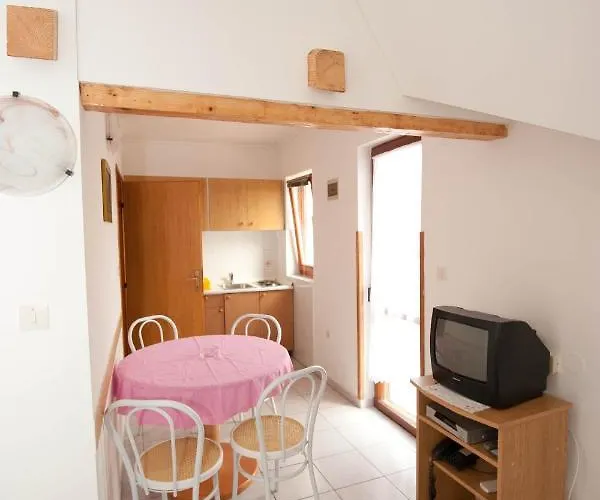 Apartment 5398a *